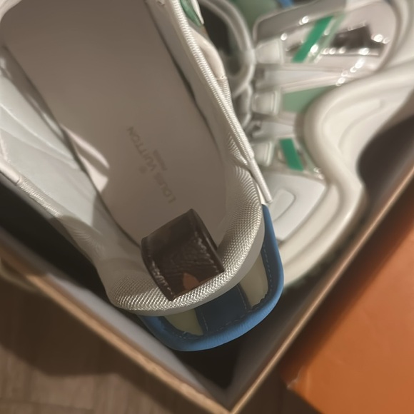 Louis Vuitton Archlight Sneakers - Picture 3 of 6